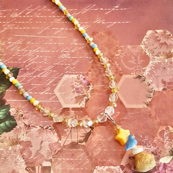 Trendmasters Blue Bird on Rock Star Pendant White, Orange, Blue Beaded Necklace - Picture 2 of 6